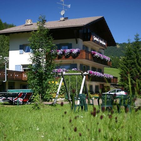 Pension Enzian Бадия Екстериор снимка